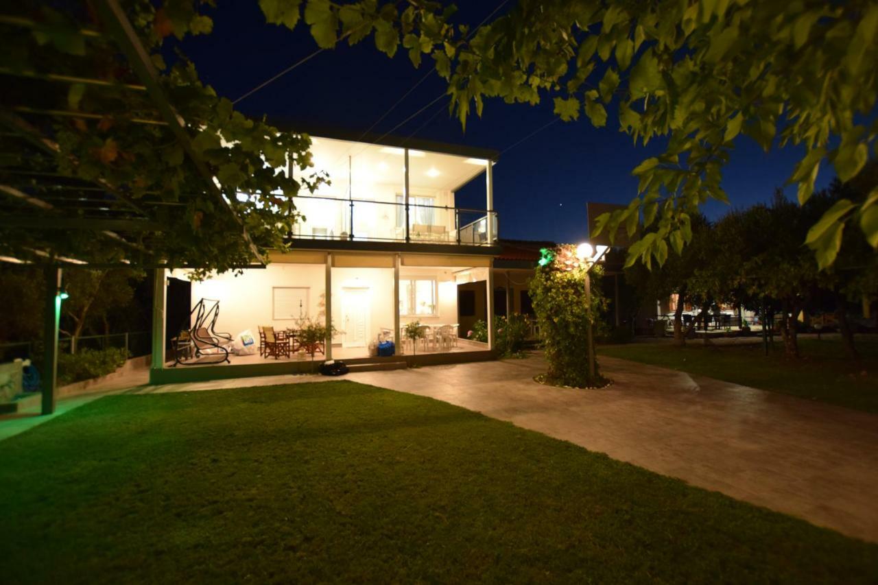 V Luxury Suites Toroni 3 Esterno foto