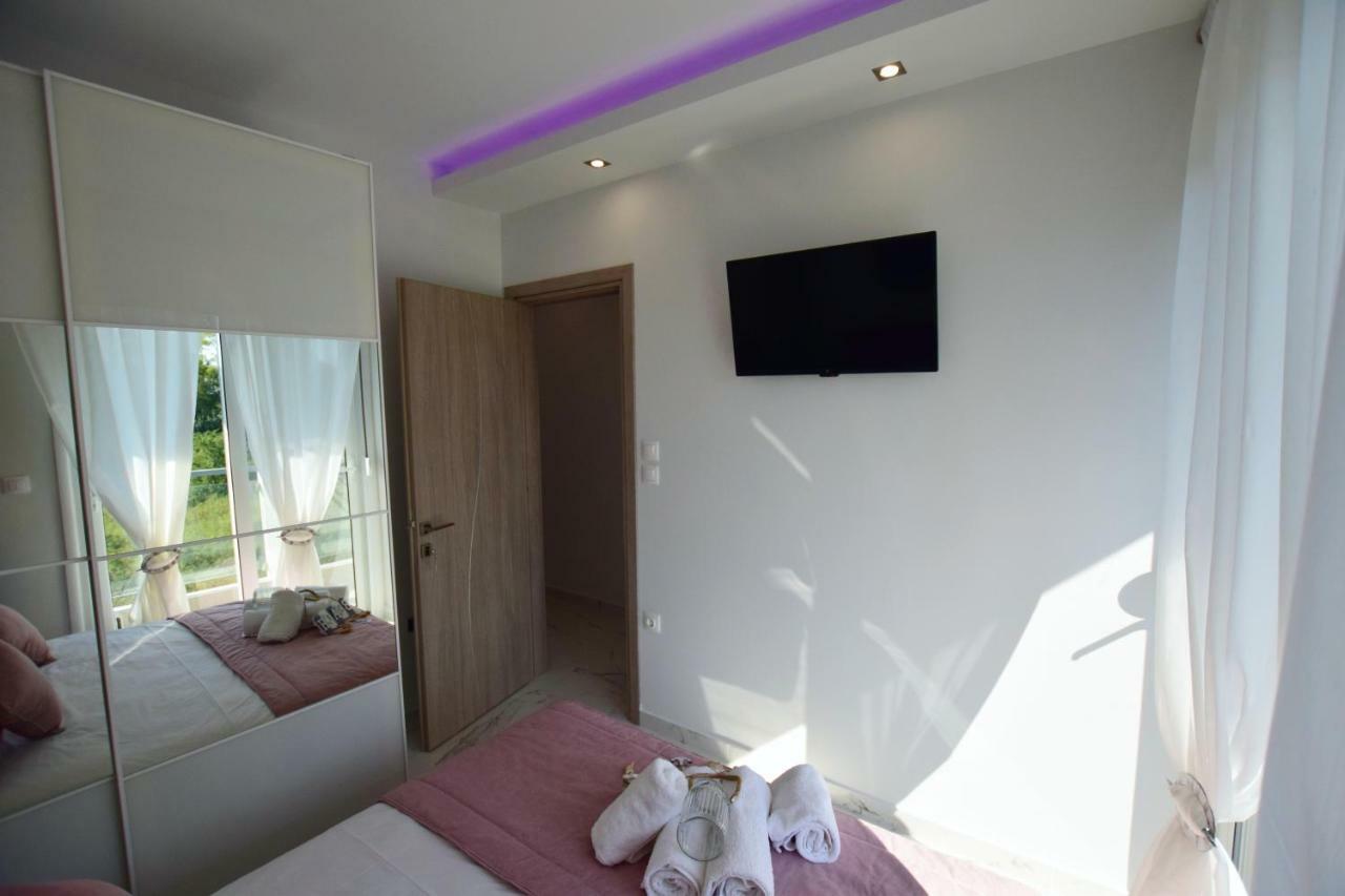 V Luxury Suites Toroni 3 Esterno foto