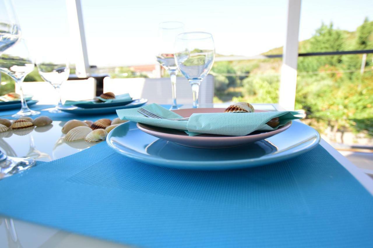 V Luxury Suites Toroni 3 Esterno foto