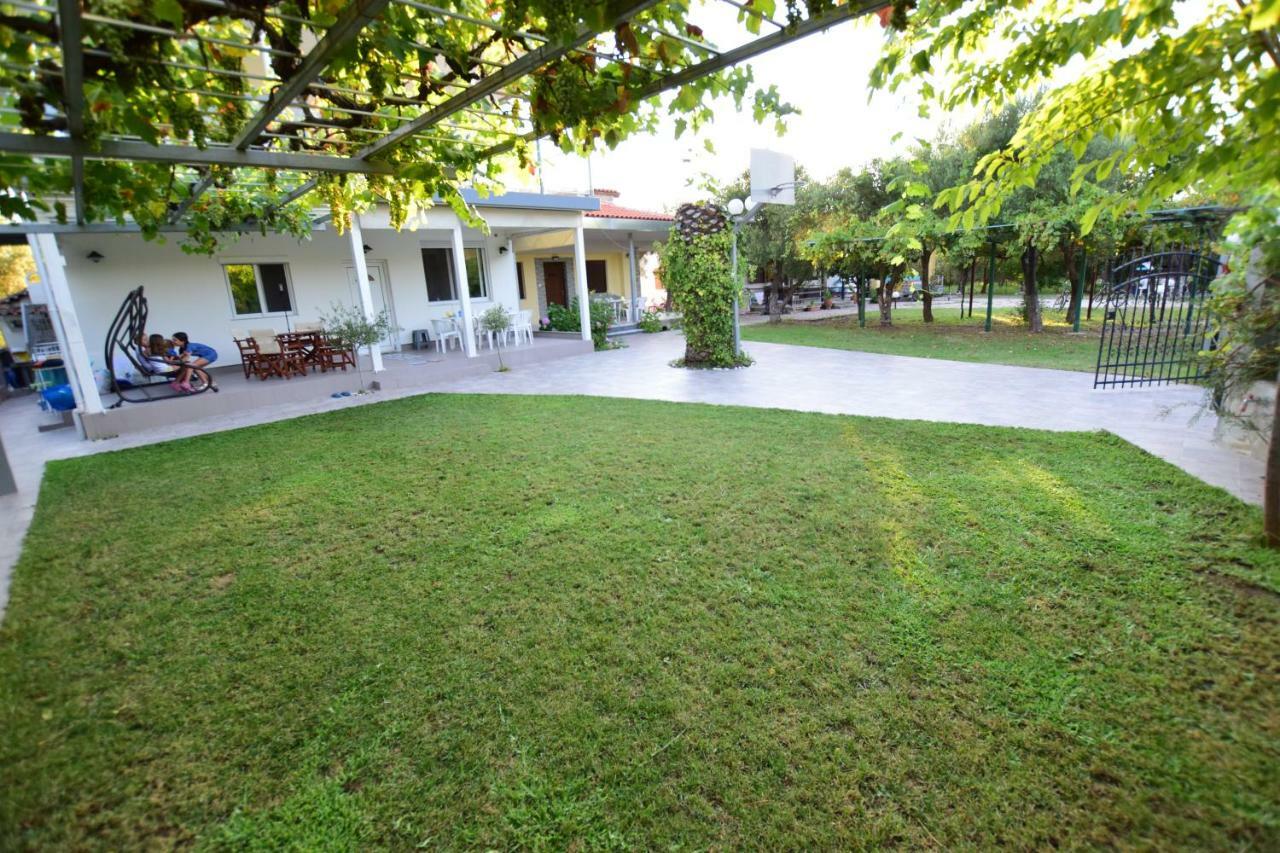 V Luxury Suites Toroni 3 Esterno foto